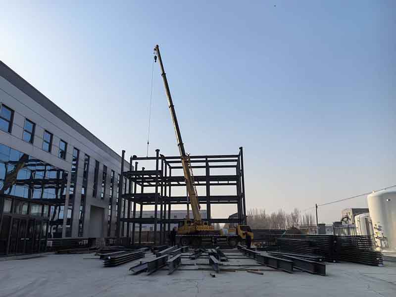 ¿Cómo se construye el marco de estructura de acero del edificio de oficinas No 2# tan rápido?